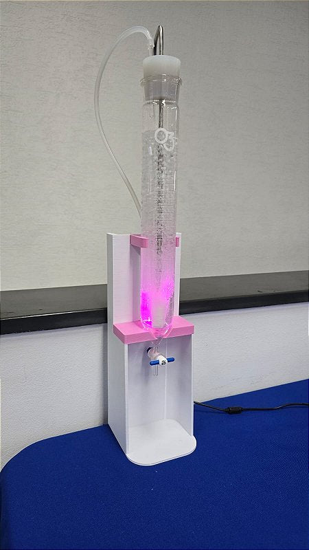 Dispositivo ou Torre de Ozonização de Água sofisticado na cor azul ou rosa